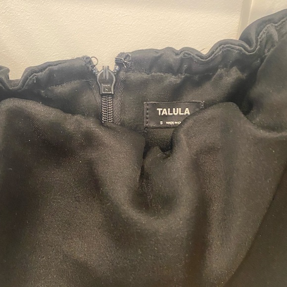 ARITZIA | Talula Off Shoulder Blouse - Picture 5 of 6